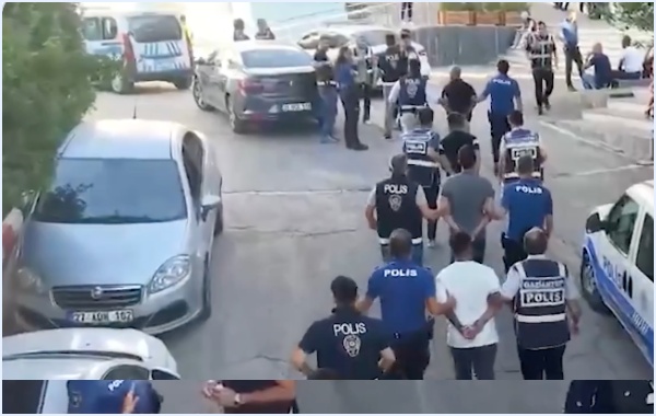 71 İlde Dev Uyuşturucu Operasyonu: 832 Kilo Uyuşturucu 844 Tutuklama