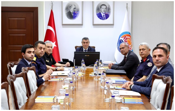 Aranan 892 Şahıs Yakalandı 1.179 Araç Trafikten Men Edildi