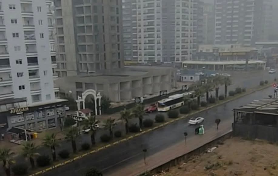 Mersin İçin Şiddetli Yağış Uyarısı : Saat 13.00'e Kadar Dikkat 